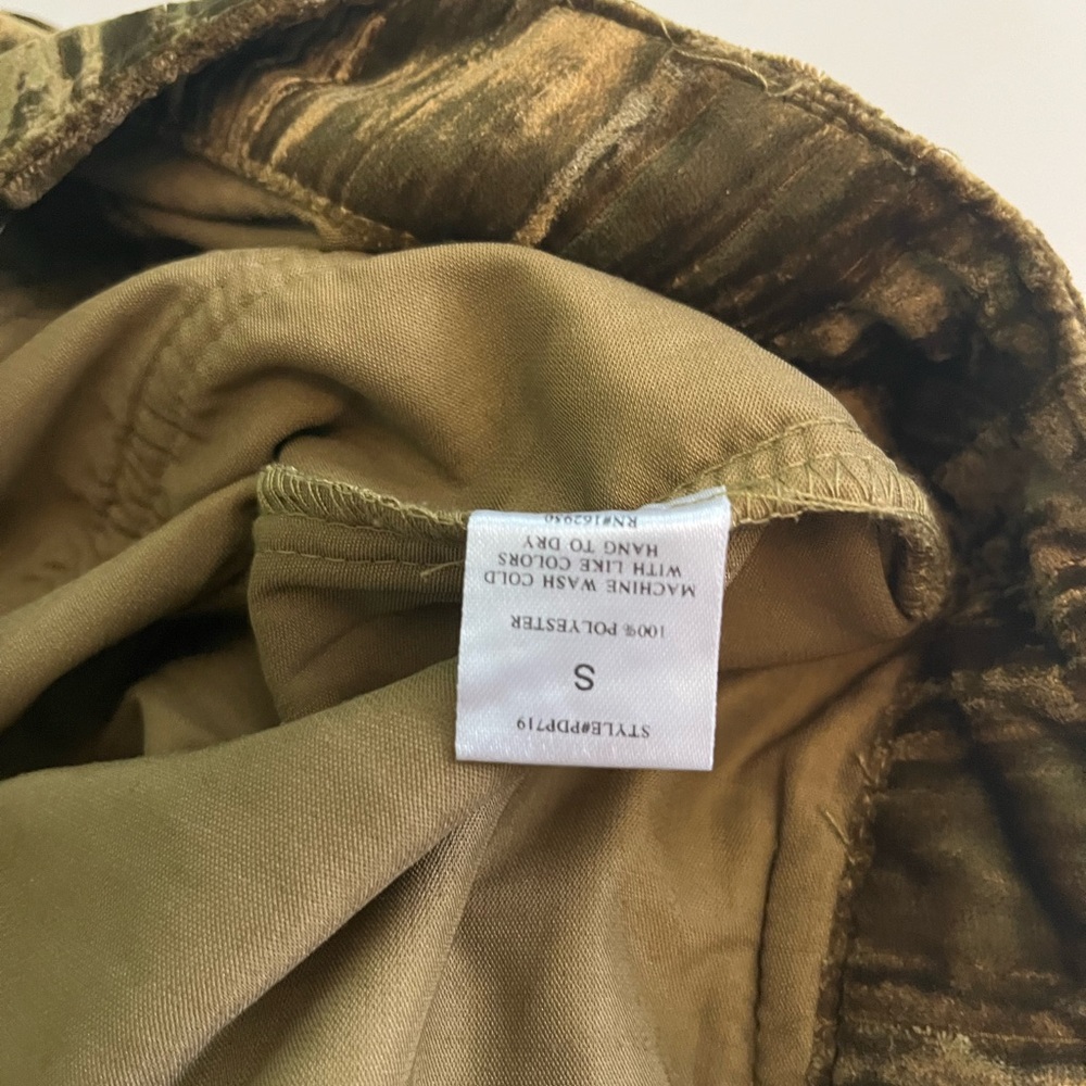 Pretty Garbage Green Velvet Pants women’s size Small - Picture 13 of 13